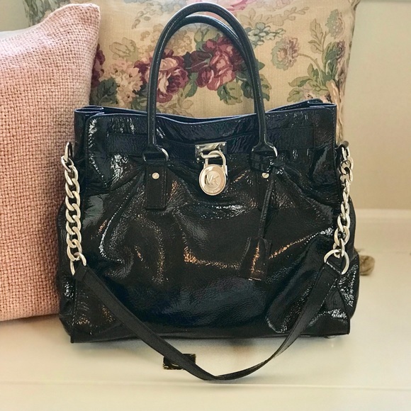 Michael Kors Handbags - Michael Kors Bag